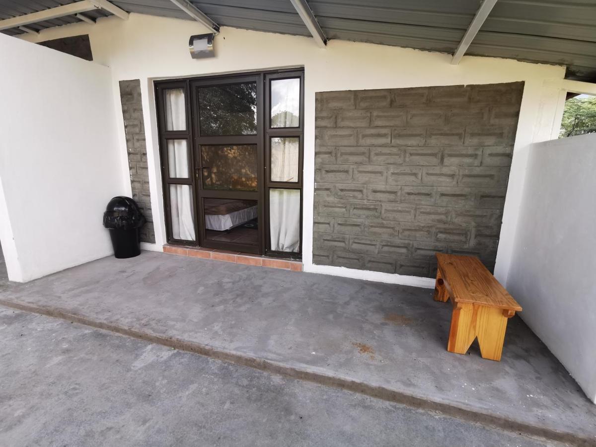 Happy Forest B&B Katima Mulilo Exterior photo