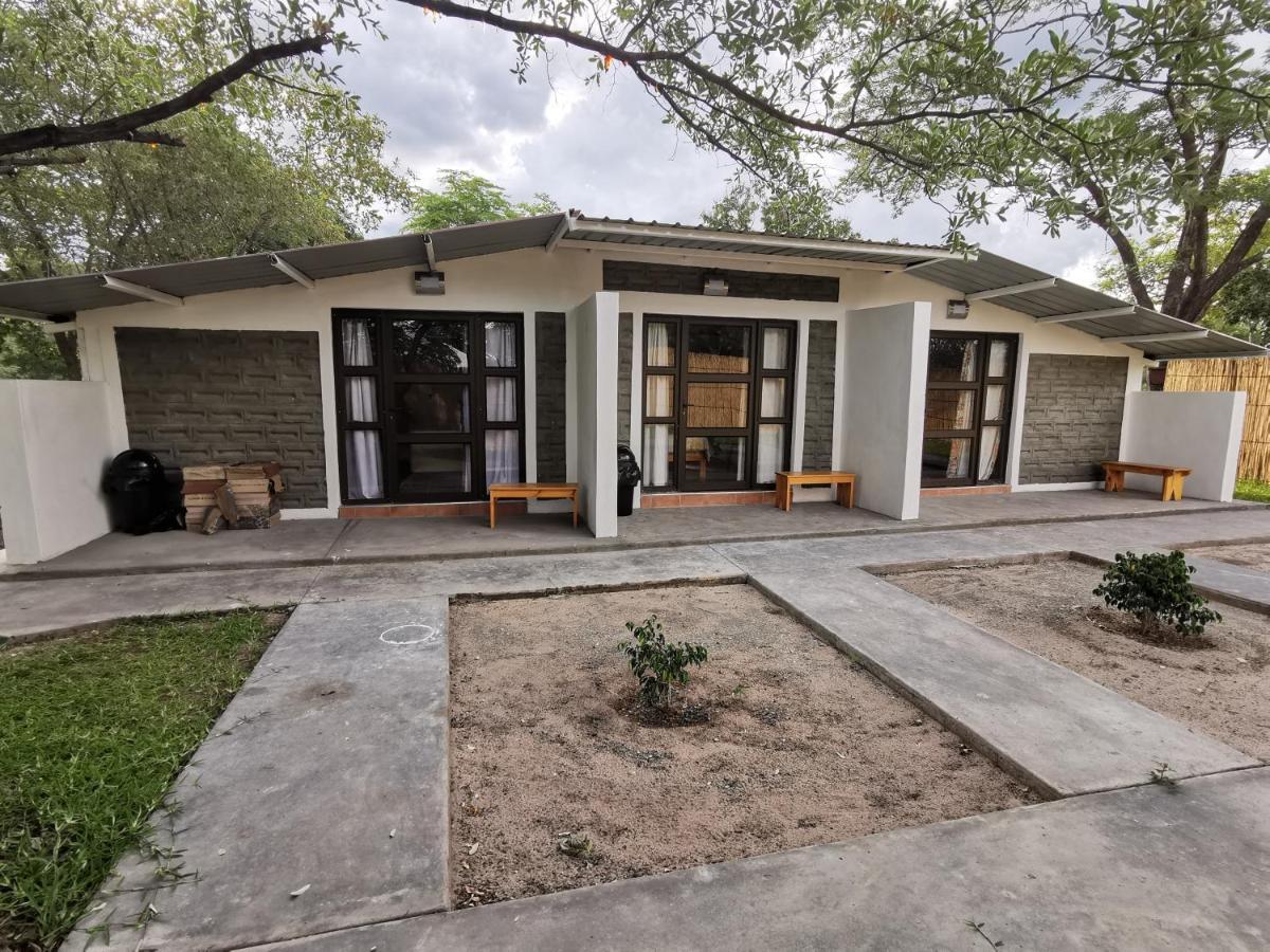 Happy Forest B&B Katima Mulilo Exterior photo