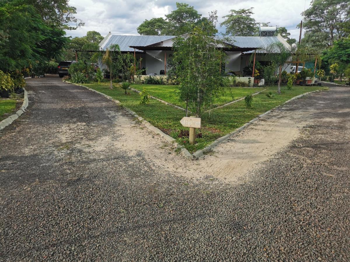 Happy Forest B&B Katima Mulilo Exterior photo