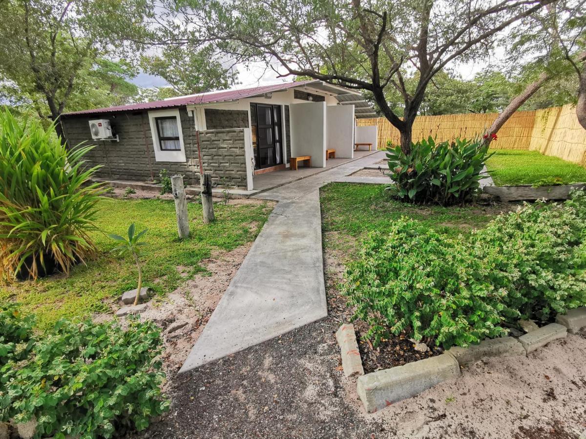 Happy Forest B&B Katima Mulilo Exterior photo