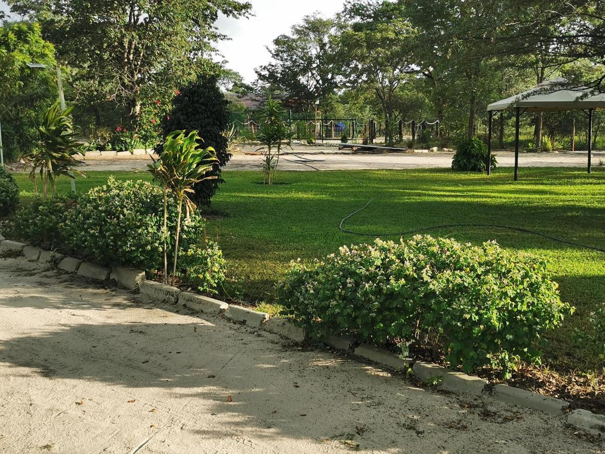 Happy Forest B&B Katima Mulilo Exterior photo