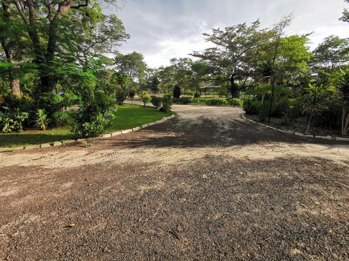 Happy Forest B&B Katima Mulilo Exterior photo